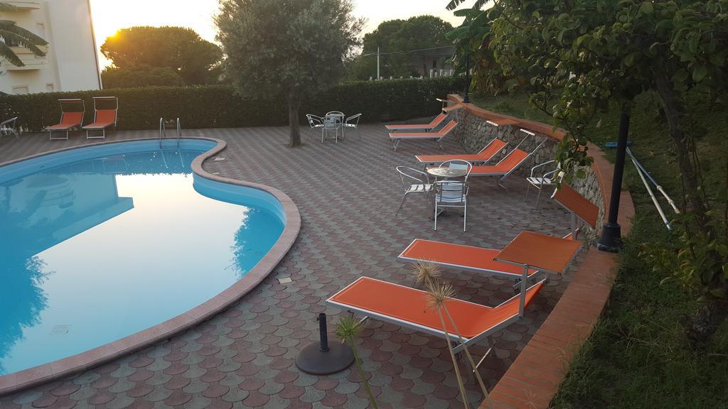 Agriturismo Seaview Capo Vaticano Bagian luar foto